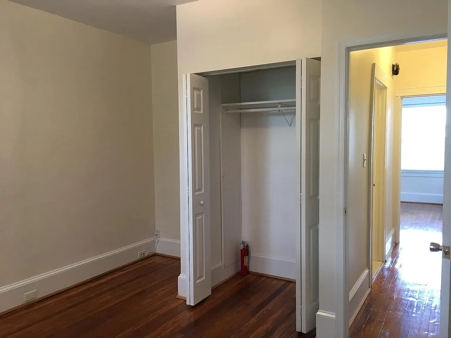3219 Guilford Ave — Photo 4