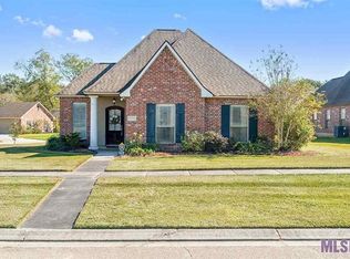 6220 Deanne Marie Dr, Zachary, LA 70791