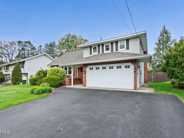 4 Colomba Drive, Rotterdam, NY 12306