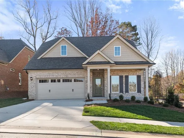2804 Monarch Way, Winston Salem, NC 27106