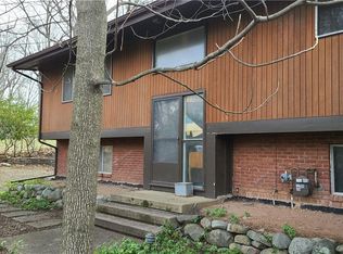 26 Skylark Dr, Spring Valley, NY 10977