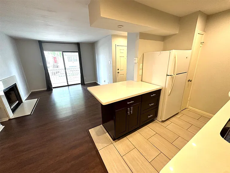 2750 Holly Hall St #704 — Photo 8