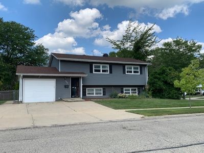 208 N Fairlawn Ave, Mundelein, IL, 60060