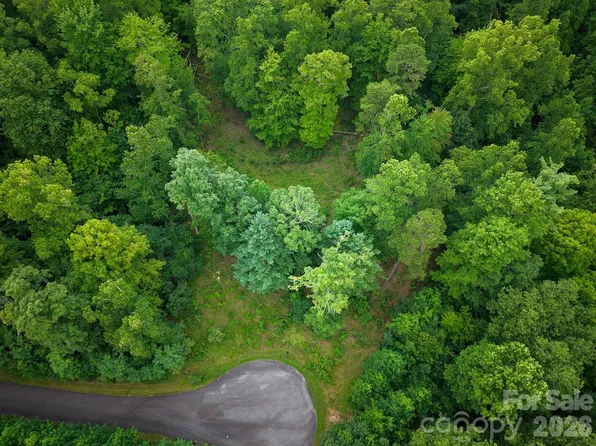 120 Ben Lippen School Rd, Asheville, NC 28806