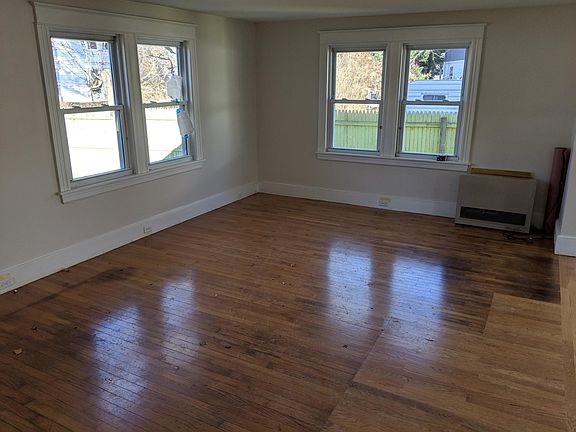 Bright and sunny living room