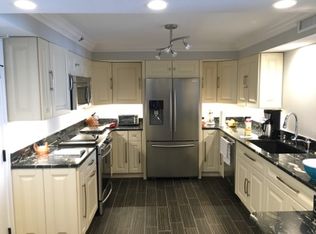 1 Key Capri APT 109E, Treasure Island, FL 33706