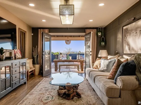 1260 S Sunset Dr, Yuma, AZ 85364