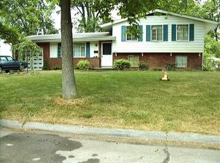4824 Woodland Ln, Sylvania, OH 43560