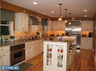 385 Gerloff Rd, Schwenksville, PA 19473