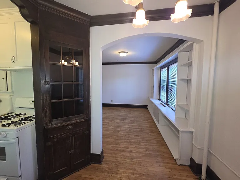 231 Dayton Ave — Photo 4