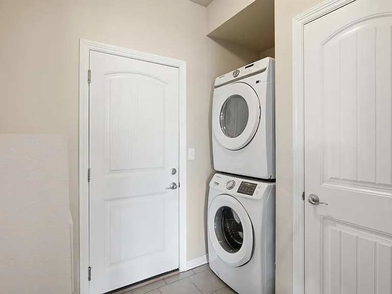 3848 Manhattan Ave #3 — Photo 8