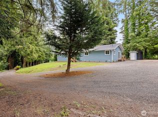2693 State Rt 101, Ilwaco, WA 98624