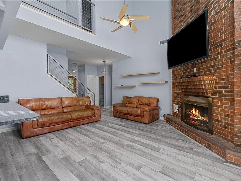 1016 Glenshannon Ave — Photo 35