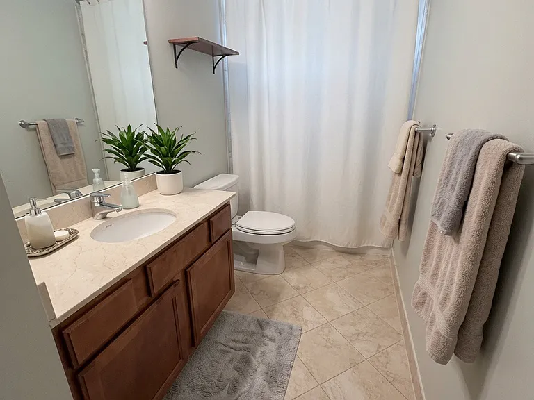 2243 N Lister Ave #401 — Photo 9