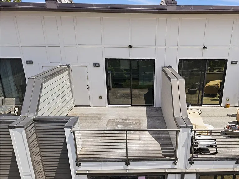 211 Bass St SW #10 — Photo 33