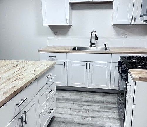 4th image of 1327 W Civic Center Dr #60564129
