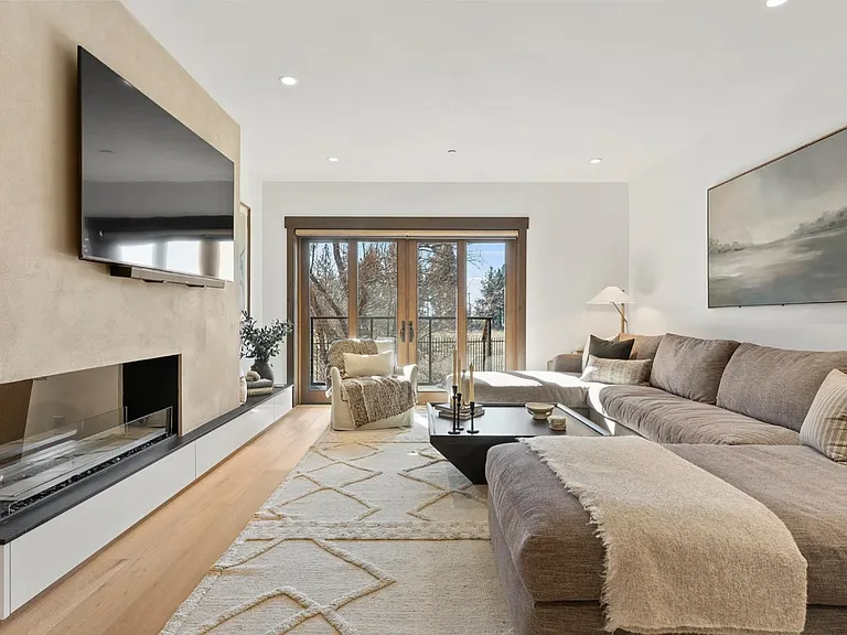 9 Beach Club Dr #111 — Photo 3