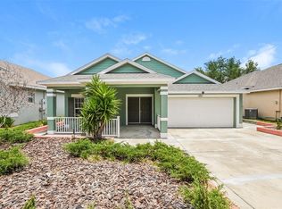1221 Longville Cir, Tavares, FL 32778