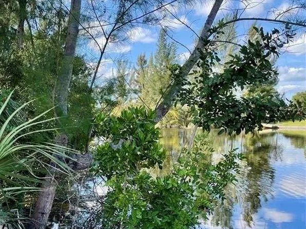 3628 NE 15th AVE, CAPE CORAL, FL 33909