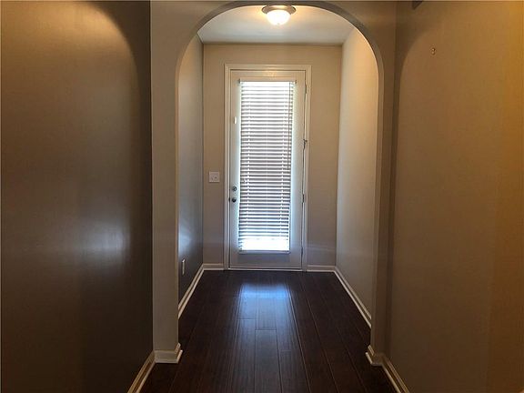 3rd image of 1640 Tailmore Ln