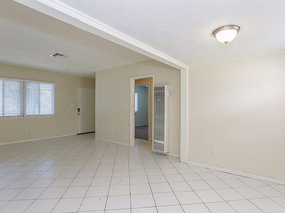 5th image of 7339 Louise Ave