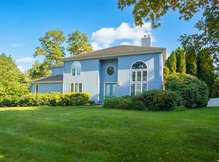 335 Sterling Ter, Yorktown Heights, NY 10598