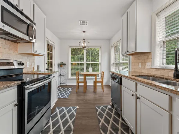 7936 Jefferson Place Blvd APT D, Baton Rouge, LA 70809