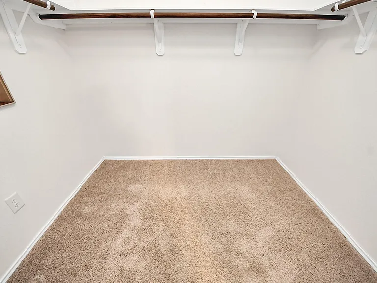 15802 Sunny Stone Dr — Photo 10