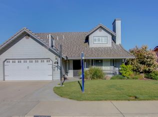 8690 N Cameo Way, Hilmar, CA 95324
