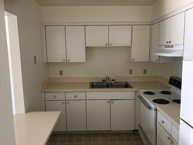 Deluxe Kitchen