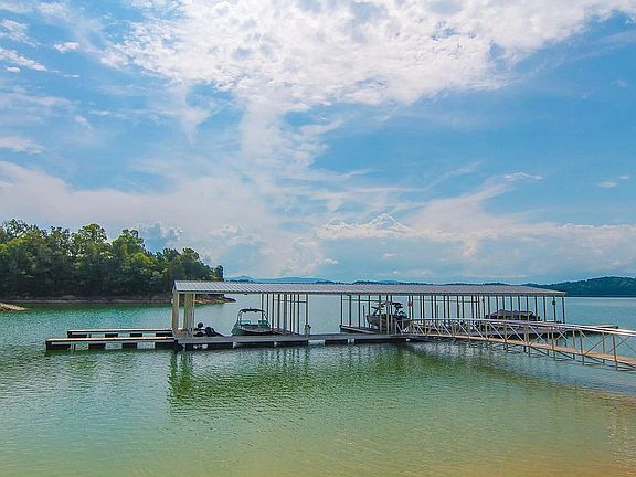 Bouldercrest boat docks