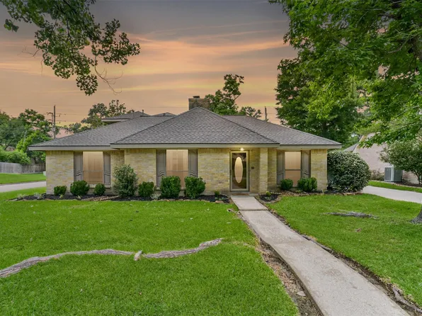 3703 Brook Shadow Dr, Kingwood, TX 77345