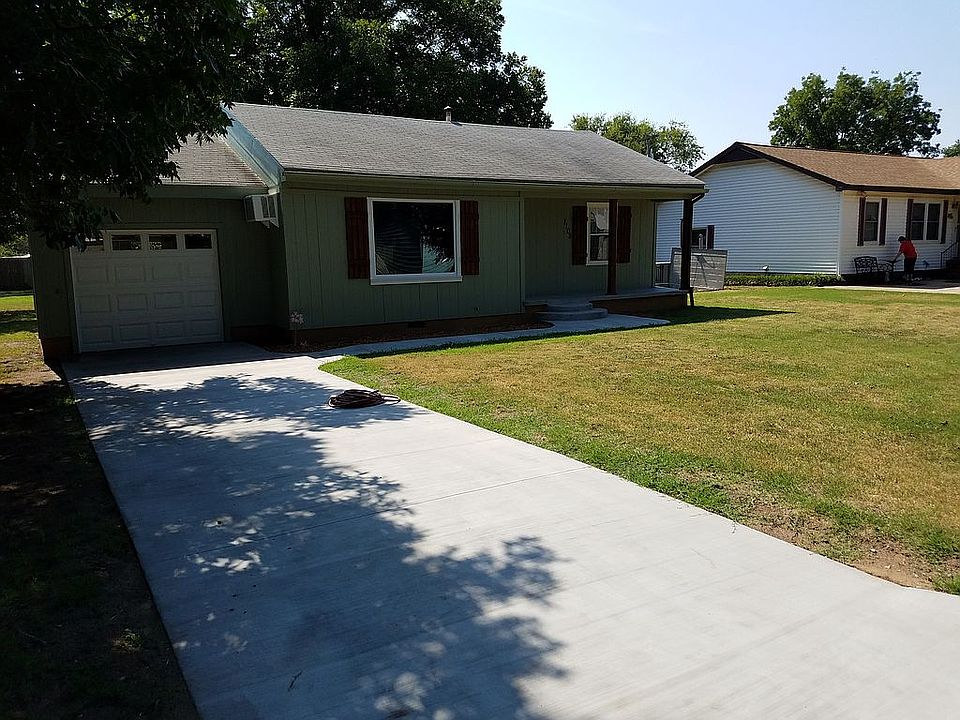 1st image of 1108 N 5th St