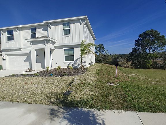 4th image of 33622 Blossom Ln