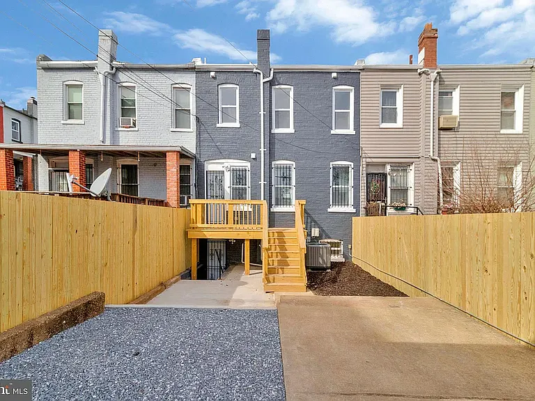 444 Kenyon St NW — Photo 43