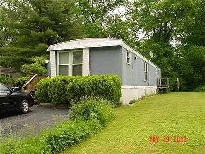 2nd image of 17 Walnut Park Ln