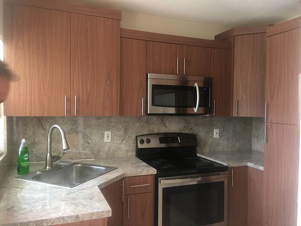1st image of 401 La Villa Dr #0