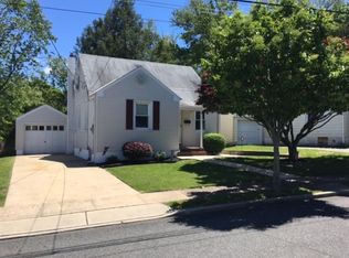 334 Redwood Ave, Hamilton, NJ 08610