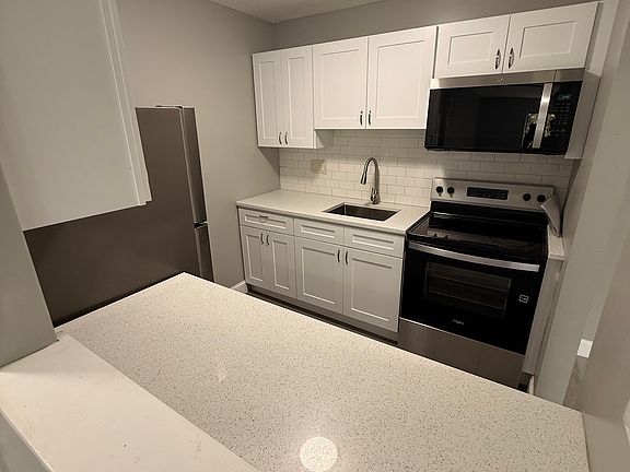 5th image of 24 Coleman St #2K