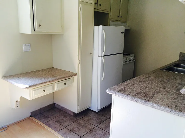 519 Glenrock Ave #306 — Photo 4