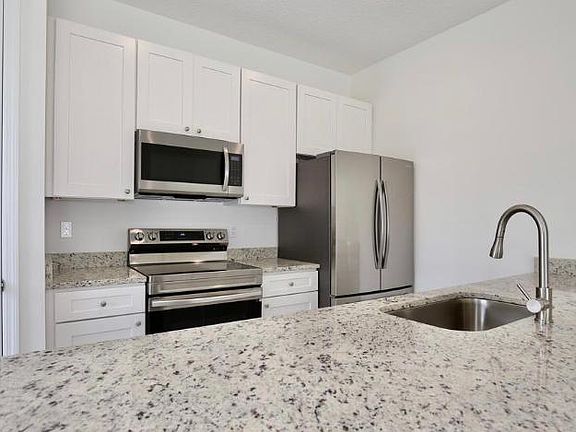 3rd image of 1701 E Orange Ave