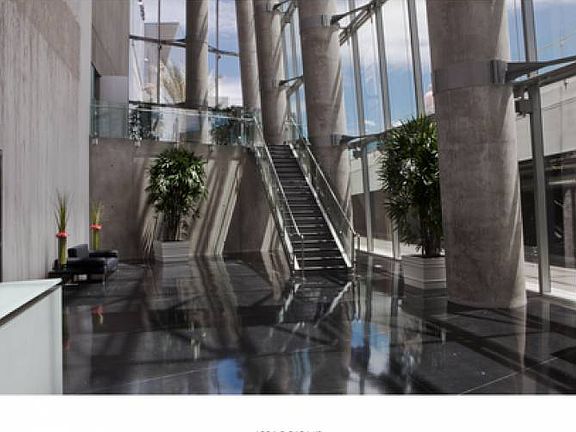 VEER LOBBY