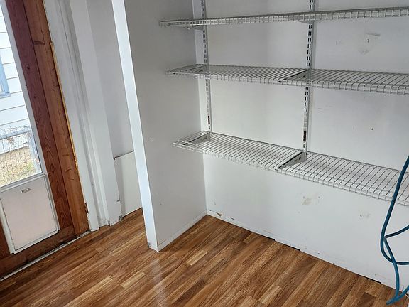 3rd image of 410 S 2nd St