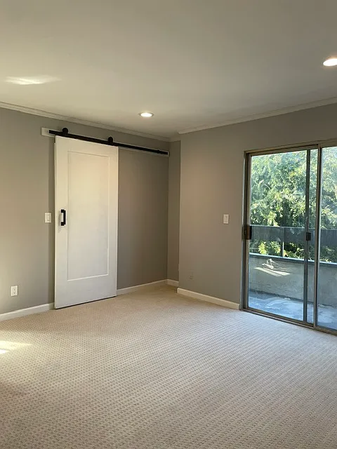13046 Moorpark St — Photo 3