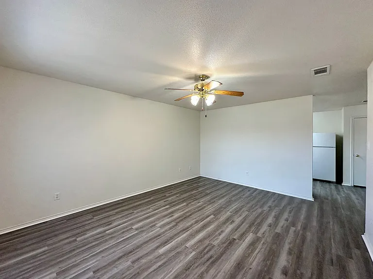 5108 Lauren Lea Dr — Photo 3