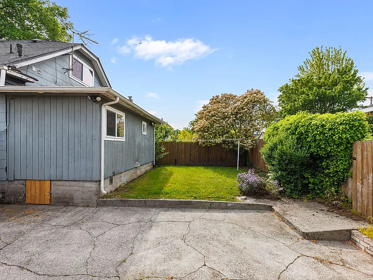 3930 S Angel Pl — Photo 4