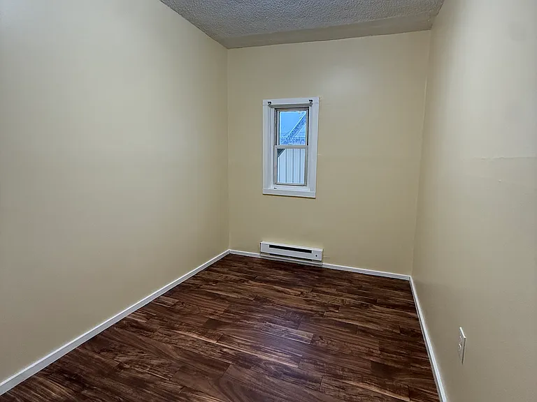 163 1/2 Grand St #1 — Photo 6