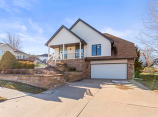 310 W Ferndale Dr, Council Bluffs, IA 51503