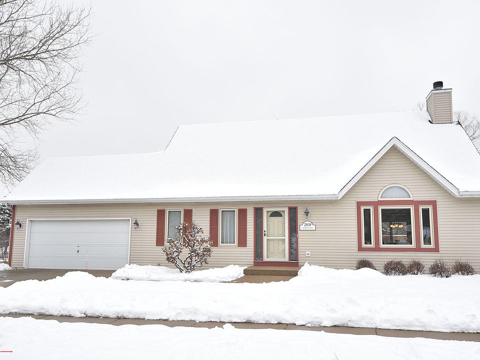 1st image of 2809 Jacquelyn Dr