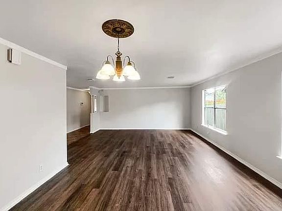 5th image of 7873 Pecan Hts